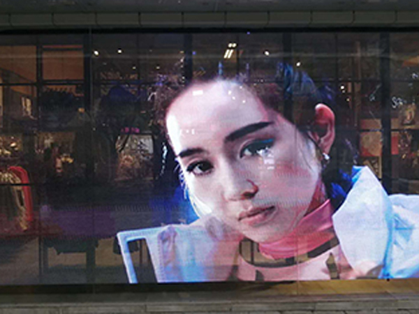 華顯電子LED透明屏